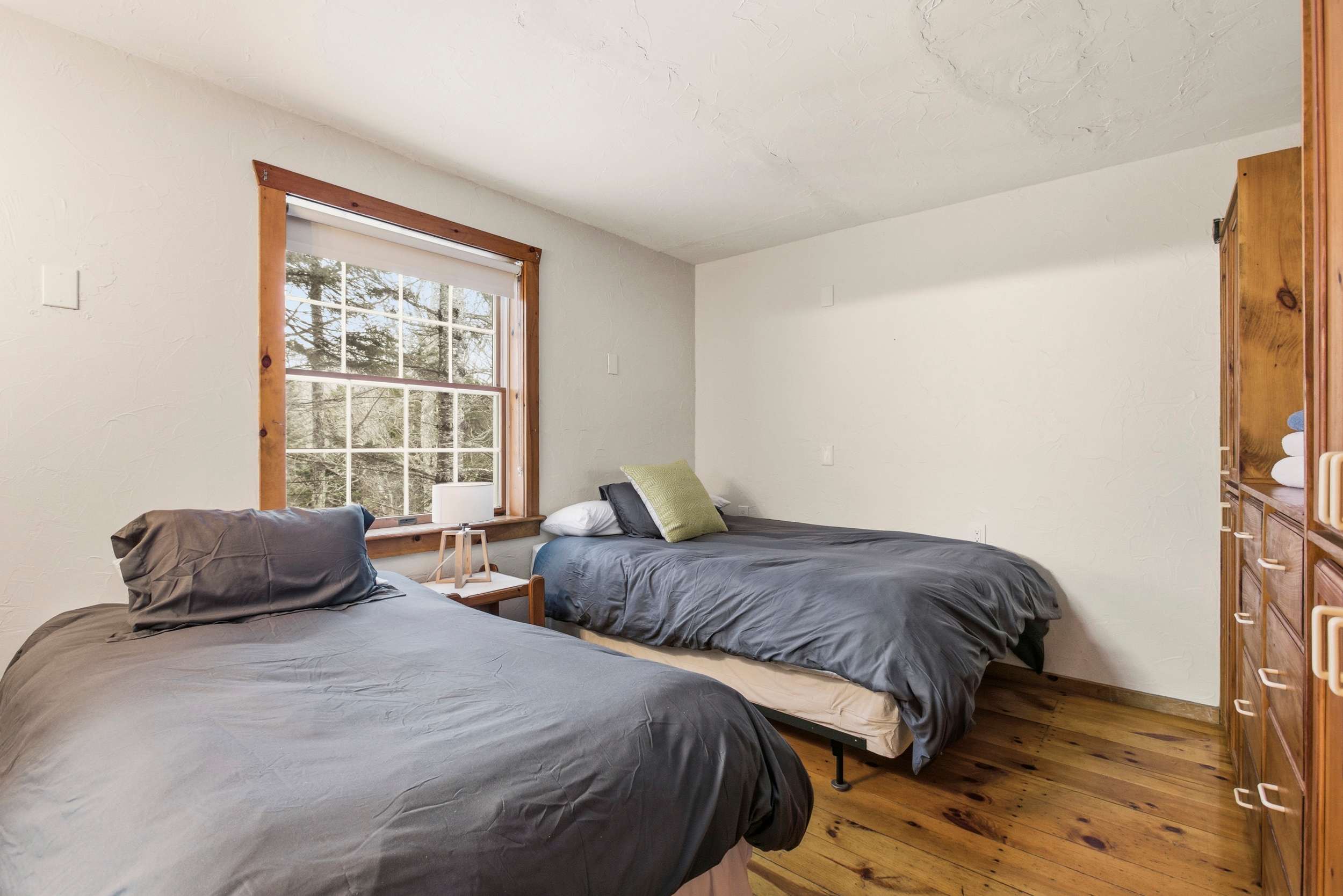 Two-person shared room