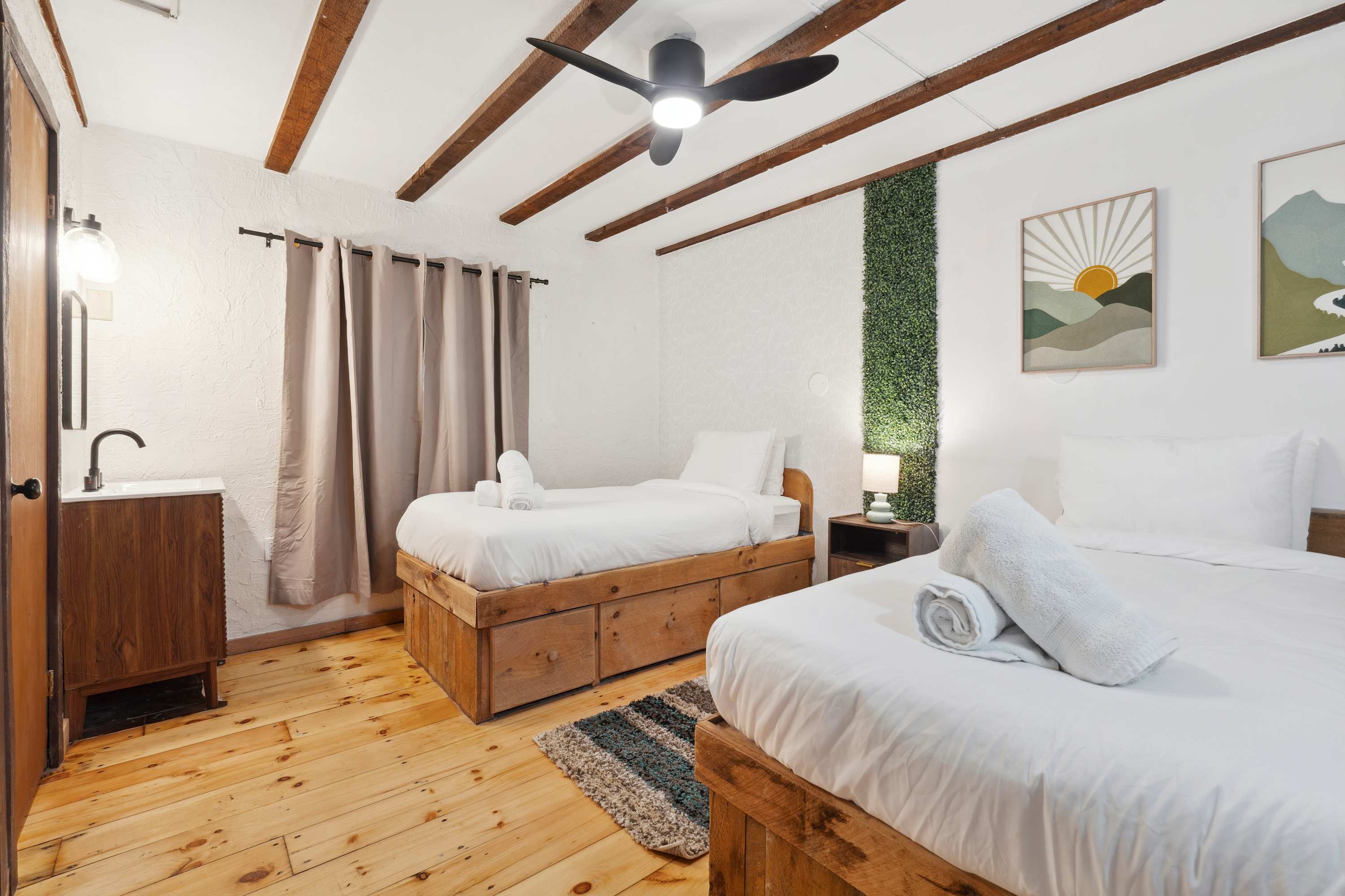 Shared room with Twin and Full beds